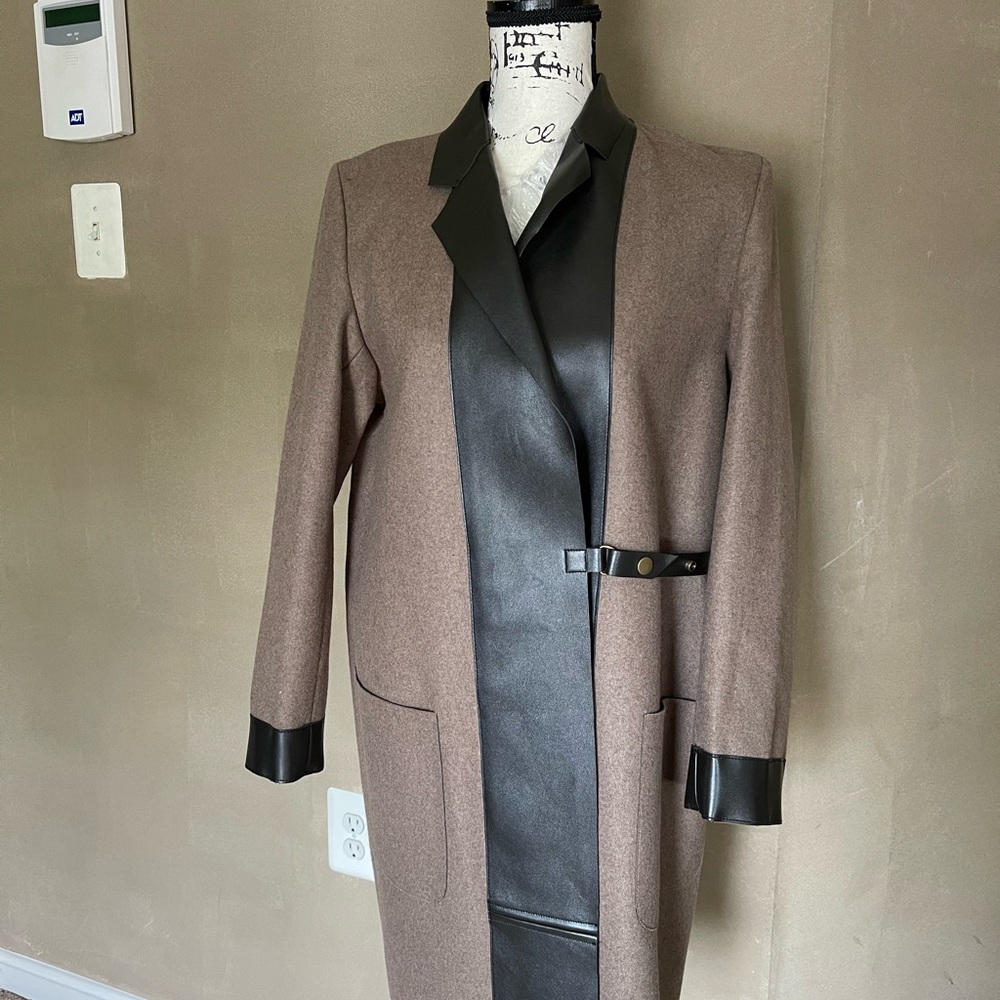 Soft Surroundings Coat wool exceptional condition.